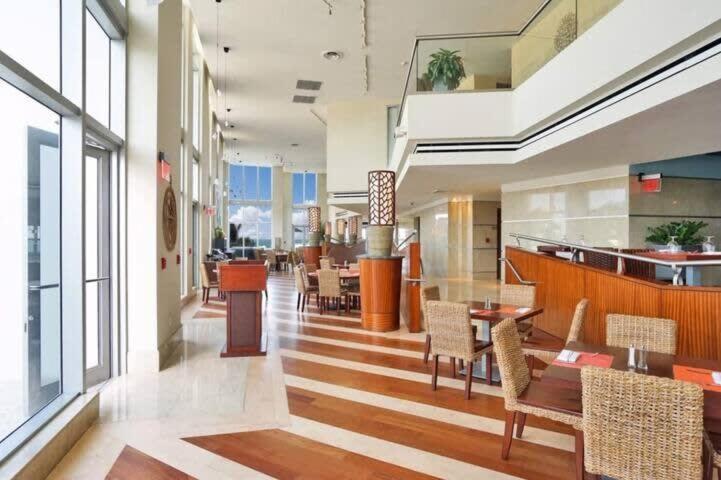 Beachfront Resort - Pool - Ocean View Balcony- Gym Miami Beach Exteriör bild