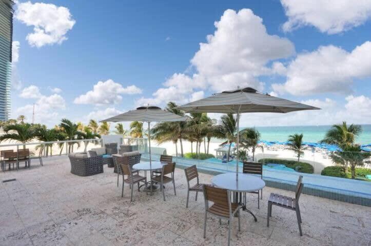Beachfront Resort - Pool - Ocean View Balcony- Gym Miami Beach Exteriör bild